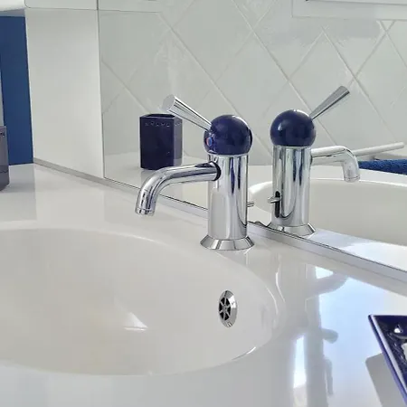 Coquet En Medoc, Jacuzzi Et Climatisation * Ordonnac