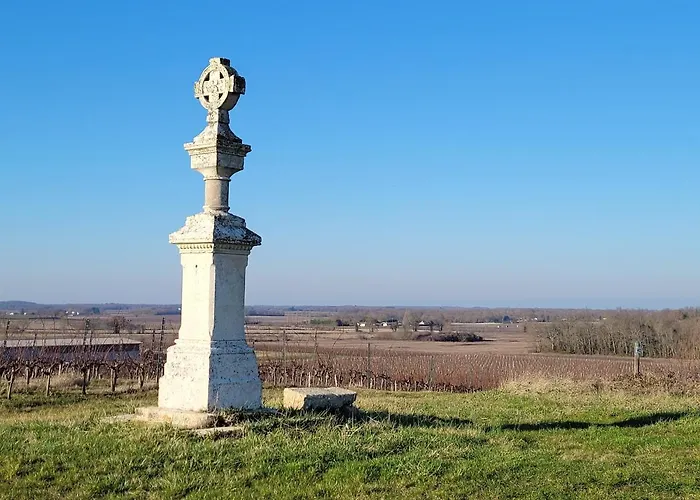 Coquet En Medoc, Jacuzzi Et Climatisation * Ordonnac
